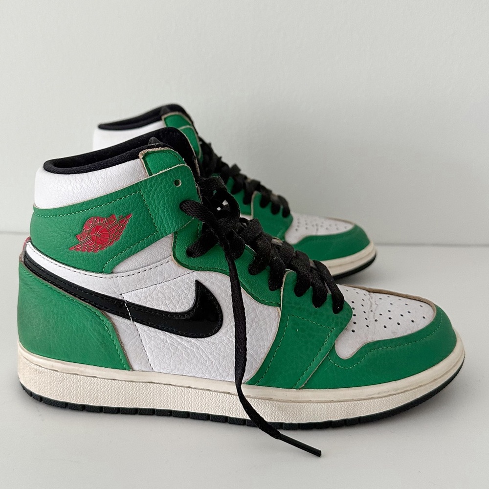 Air Jordan 1 retro high Lucky Green🍀